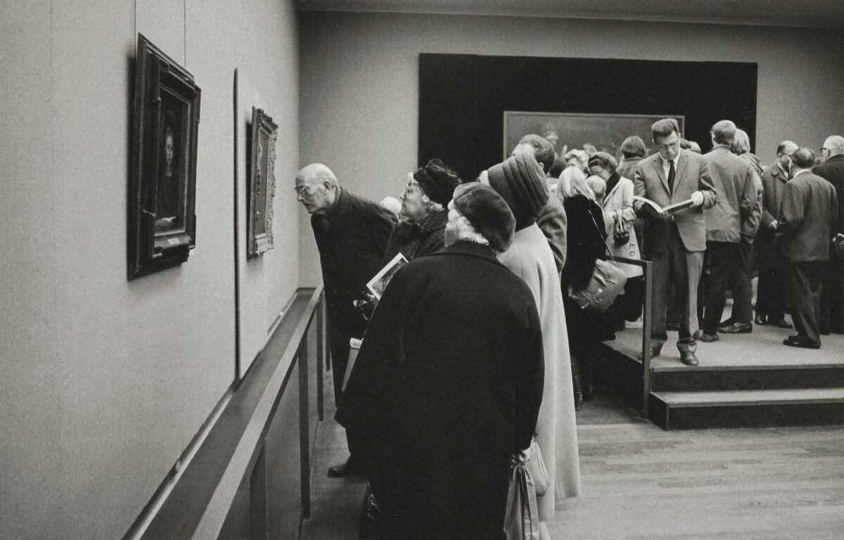 Art collectors at a gallery opening — every collector has a different motivation



By Europeana from Unsplash